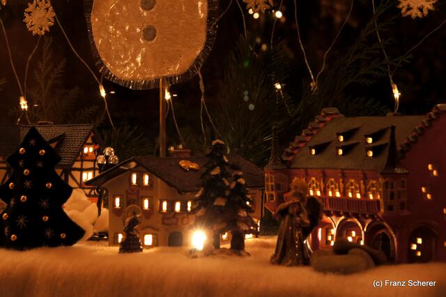 Es weihnachtet! Bei Schwendners in Kissing strahlen die Lichter - auch drinnen in der warmen Stube