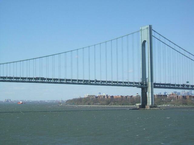 Brücke nach Long Island