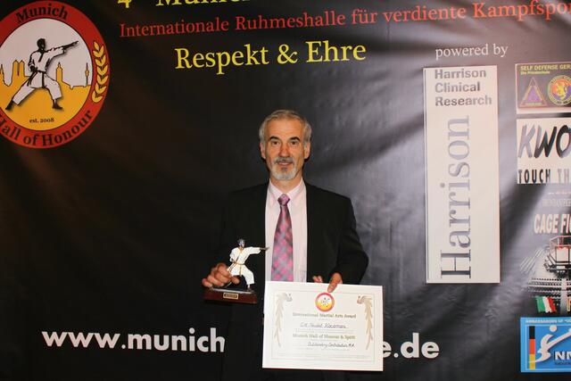 Ehrung von Großmeister Ali (Hall of Honour)