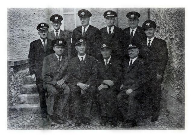 Seiner Heimatstadt Erbendorf blieb er stets verbunden. Beim 90. Gründungsfest der Soldaten- und Kriegerkameradschaft fungierte Ludwig Meister (rechts) als Schirmherr.
