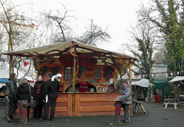 Beschauliches Treiben auf dem Historischen Weihnachtsmarkt