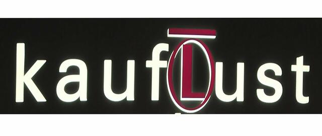 na, was denn nu: "Kauflust"  oder  "kauft Lust"?