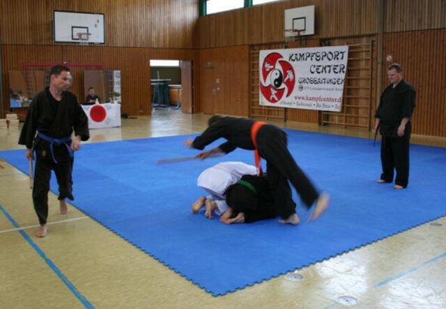 Fallübung mit Stock