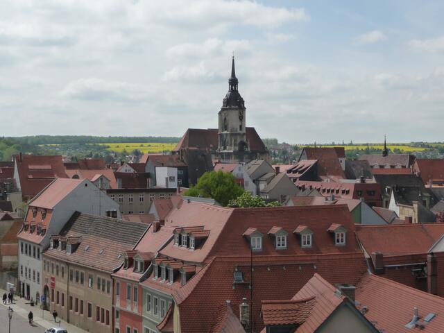 Wenzelskirche und Rathaus
