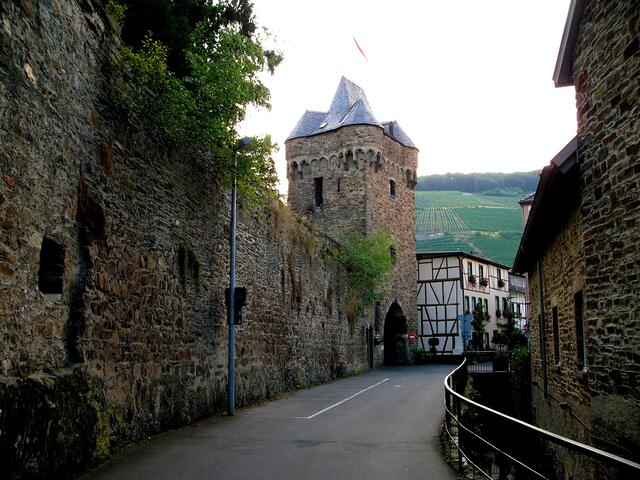 Bad Neuenahr-Ahrweiler - das Obertor.
