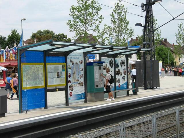Wartehäuschen am Bahnhof (16.06.2011)