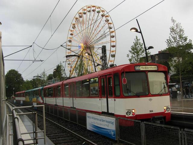 Historische U-Bahn am Bahnhof (19.06.2011)