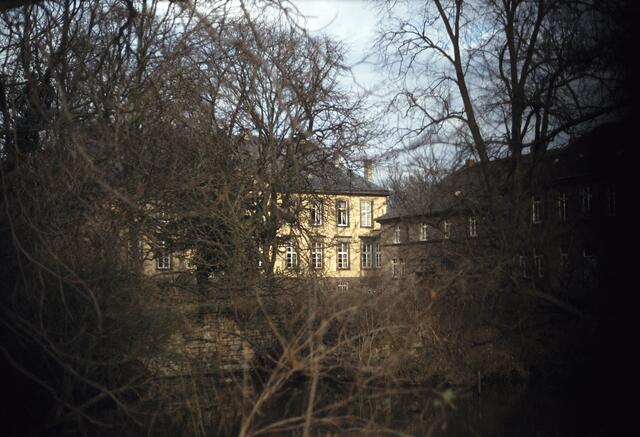Blick auf das Herrenahus in Leveste.