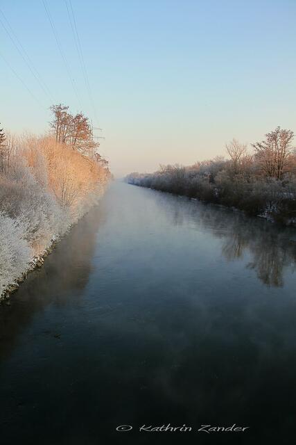 Lechkanal unterhalb vom Kraftwerk Eisfrei
