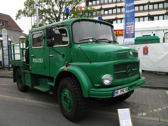 Polizeioldtimer: Mercedes-Benz Lichtmastkraftwagen