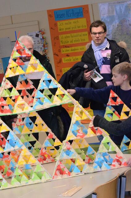 IGS Garbsen, tag der offenen tür   03  mathematische experimente
