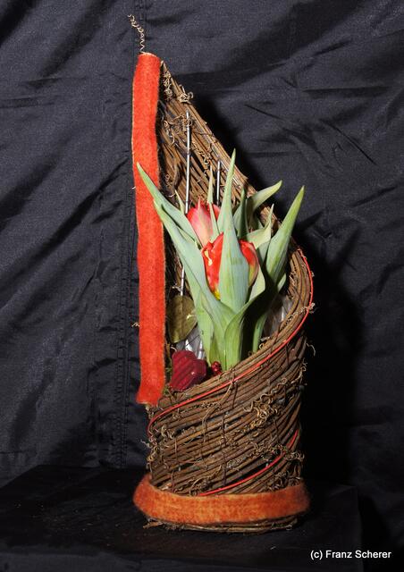 Valentinstag - Tag der Blumen, der kleinen Aufmerksamkeiten und des floralen Ausblicks auf den Beginn der Frühlingsnatur