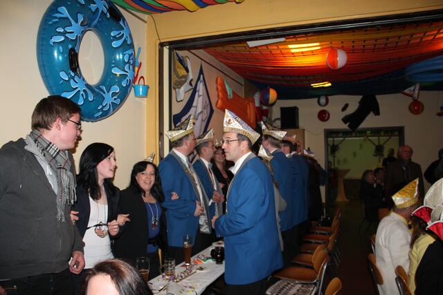 Tolle Stimmung auch bei den befreundeten Karnevalsvereinen der KG Blau-Gelb Buchholz!