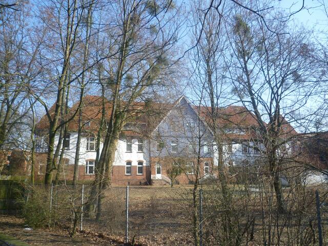 ...heute (Rückfront des neuen Hauptgebäudes der KRH Psychiatrie)