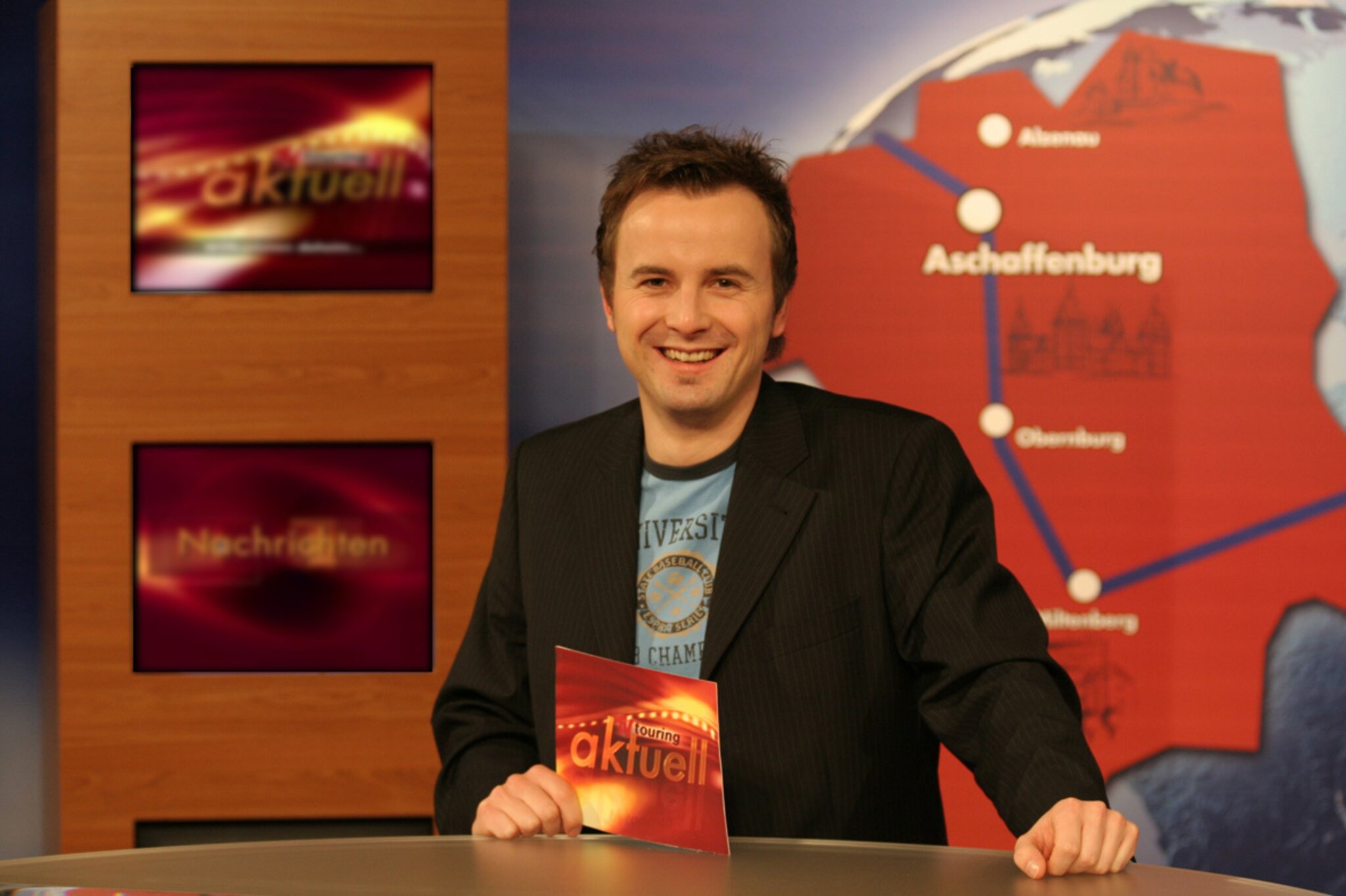 Max Schmidt Beruf: Traumjob Moderator – Viele Promis, lange Nächte und mehr ...
