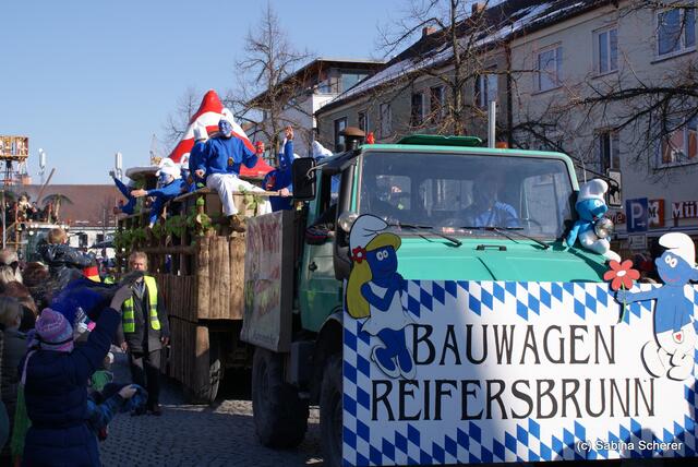 Friedberger Faschingsdienstag 2012 -Schlümpfe überall
