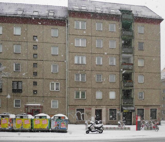 Schnee auf Platte