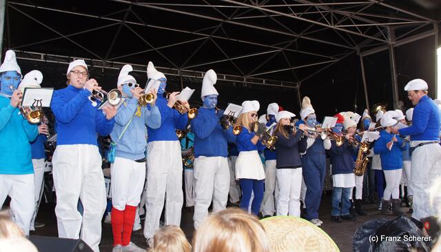 Friedberger Faschingsdienstag 2012 - Städtische Jugendkapelle Friedberg unter der Leitung von Andreas Thon