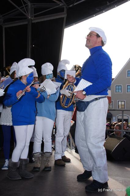 Friedberger Faschingsdienstag 2012 - Städtische Jugendkapelle Friedberg unter der Leitung von Andreas Thon