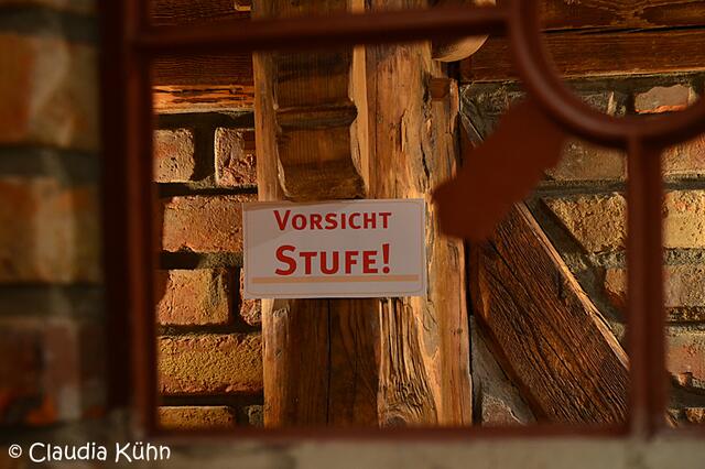 Das sieht aus wie ein Spiegel ist aber kein Spiegel, hier sieht man die hintere Mauer ...
