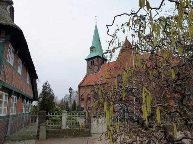 Historischer Ortskern von Wilhelmsburg - mit Kirche und ehemaligem Küsterhaus