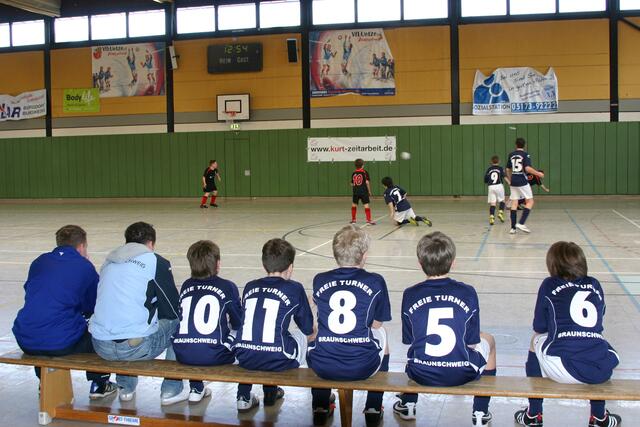 Die Reserve der Freien Turner aus Braunschweig mit ihren Trainern