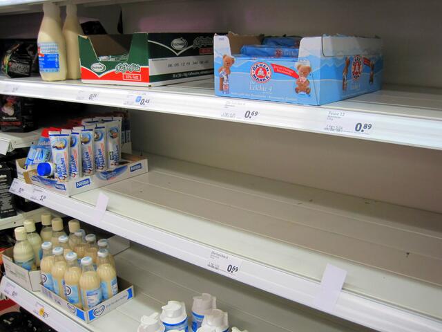 Molkereiprodukte werden nur noch knapp nachgelegt.