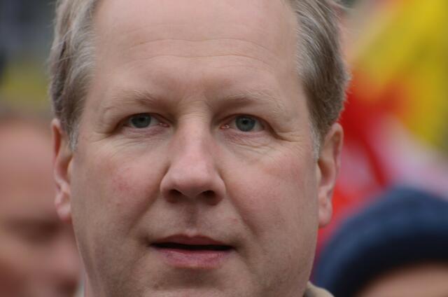 anti-atom-demo zum jahrestag von Fukushima, Hannover, 11.märz 2012    06  Stefan Schostok