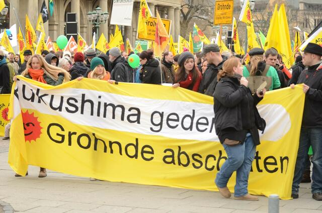 anti-atom-demo zum jahrestag von Fukushima, Hannover, 11.märz 2012    21