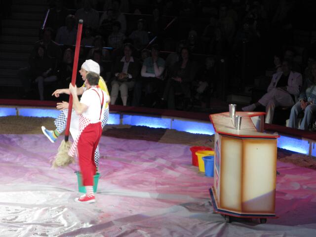 Clowns mit lustigen Einlagen