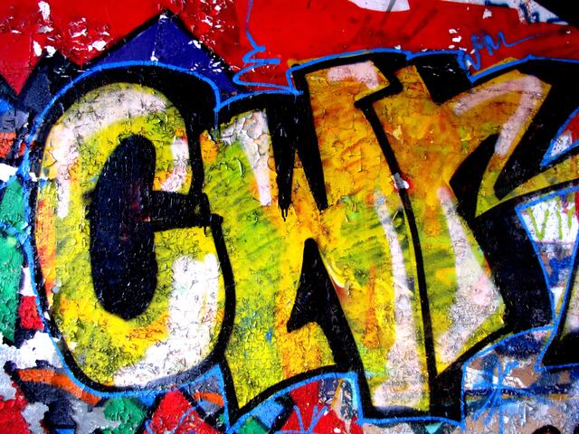 Bei so manchem Kunstwerk blättert inzwischen die Farbe ab.