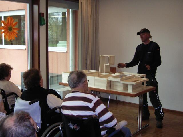 Zusatzinformationen zur Bepflanzung gab noch Daniel Reinsch, der extra zu den Präsentationen eingeladen worden war.