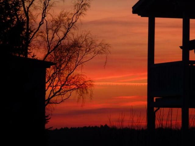 Auf dem Balkon sitzen und sooo einen Blick auf den Sonnenuntergang - traumhaft!