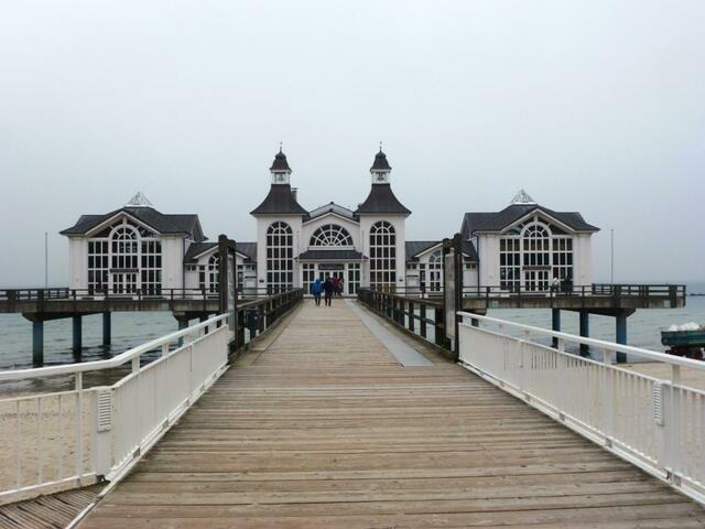 Seebrücke Sellin (Gaststätte leider außer Betrieb = Wasserschaden)