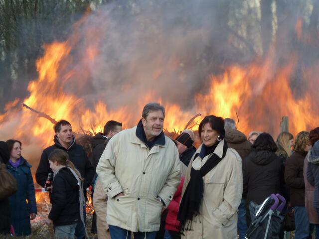 Osterfeuer in Heisede 2012