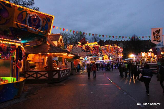 Edel & Weiß - Spitzenköche beim Themenabend in der Sterndl´ Alm auf dem Augsburger Frühjahrsplärrer. Plärrertreiben