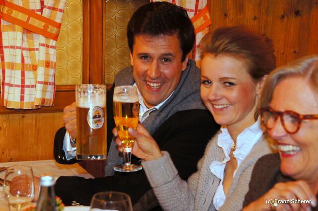 Edel & Weiß - Spitzenköche beim Themenabend in der Sterndl´ Alm auf dem Augsburger Frühjahrsplärrer. Biersommelier Dr. Sebastian Priller-Riegele