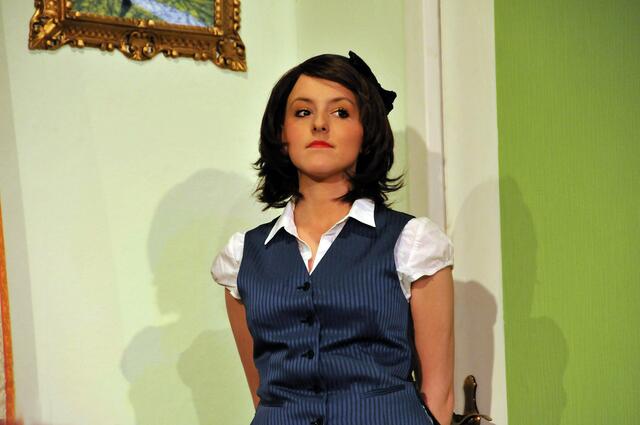 Zum ersten Mal dabei: Marijke Langer als Anna-Maria Lopez, das spanische Hausmädchen.