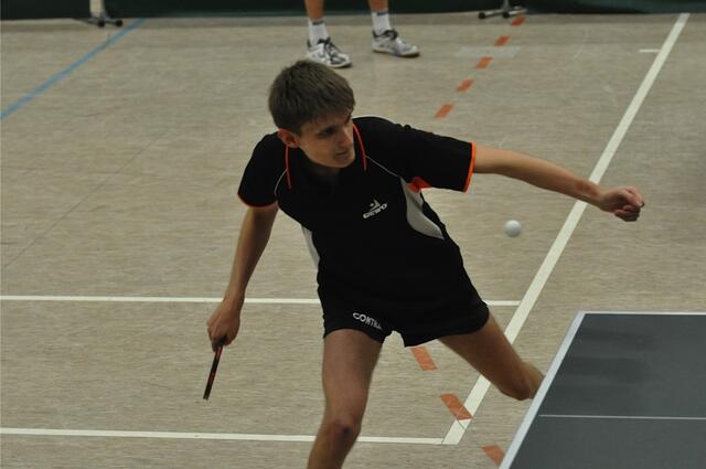 Till Scherwa zieht den Topspin