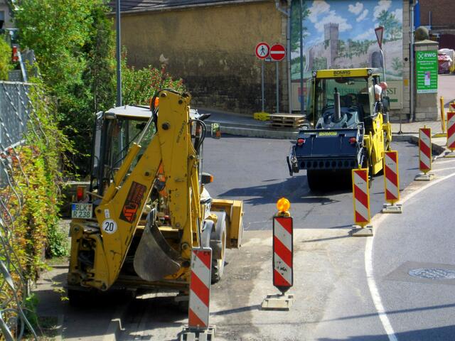 Maßarbeit besonders im Anschlußbereich an den intakten Teil der B 87.