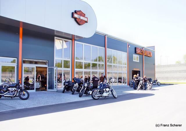 Ästhetik, Chrom und Männerträume: Beim Besuch im Harley Davidson Westpoint Augsburg gibt es Futter für die Männerseele