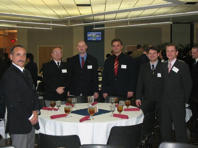 bei der Butoku Sai 2003 in Norfolk / Virginia mit (von links) Frank Sechard, Patrick Dimayuga, Uwe Widmer, Thomas Haumüller, Hans Kitzen