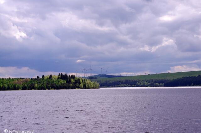 Blick über die Preßnitztalsperre Richtung Kupferberg.