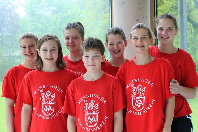 v.l. vorn: Sarah Oßwald, Nils Becker, Nathalie Richter; v.l. hinten: Sabrina Försterling, Vanessa Kapski, Christina Rieß, Lea Bischofsberger