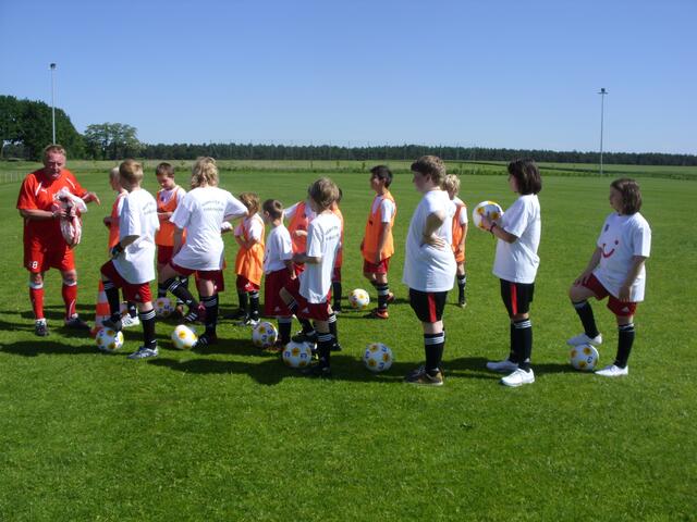 Trainingsprogramm für die Kinder des Kinderschutzbundes.