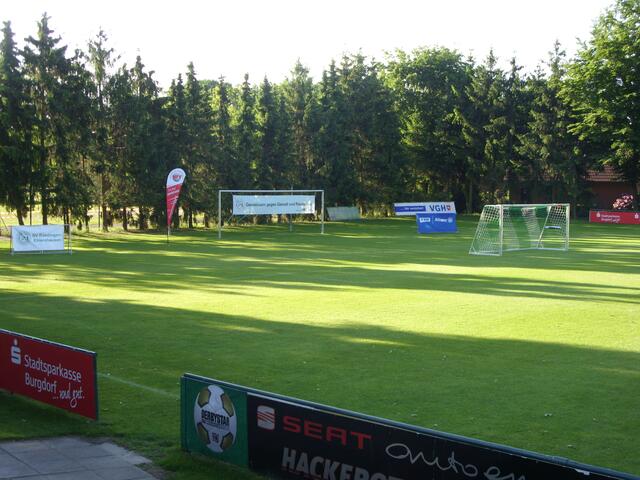Noch liegt das Sportgelände in morgendlicher Stille.