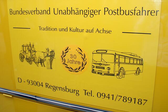 Die Kutschenzeit ist in Augsburg erst kürzlich zu Ende gegangen: 30 Jahre von Pferdewagen bis zum modernen Bus. Donnerwetter!