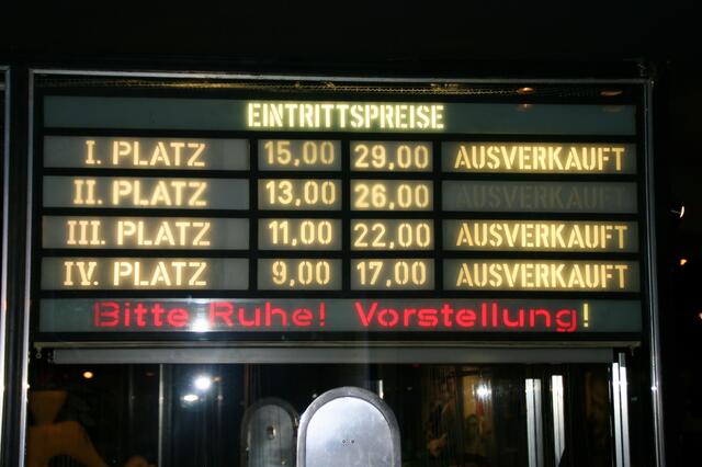 Na, und dann am ABEND! Da ging die Post ab. Stellvertretend für alle Künstler und Mitwirkende das folgende Bild ...