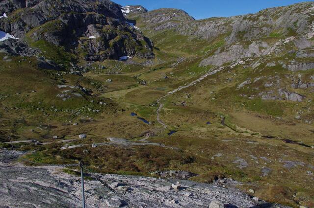 Wir durchquerten zwei Täler