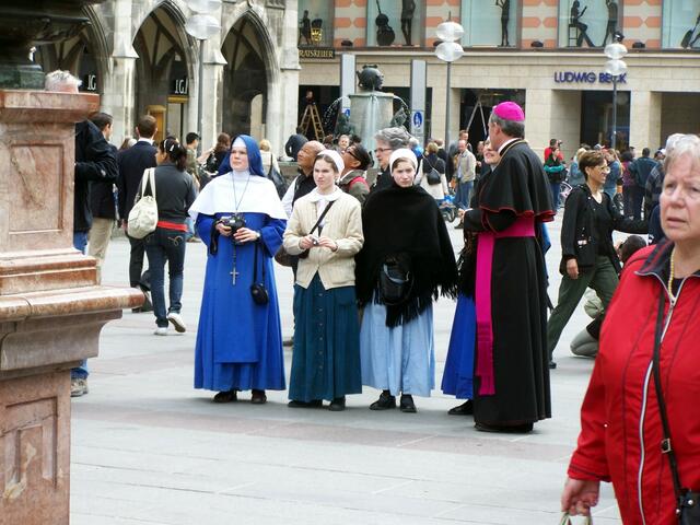 KIRCHLICHER BESUCH